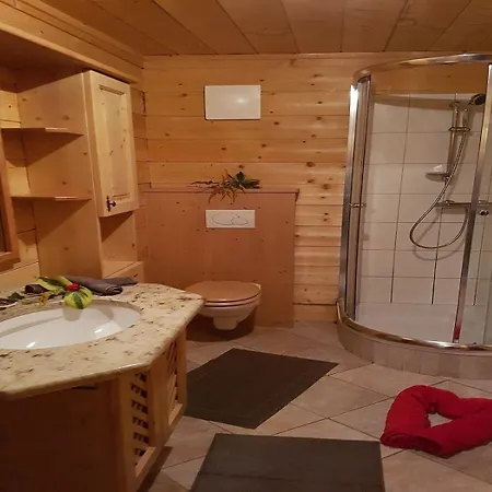 Almhuette Helmut Dischgerbrent In Sankt Margarethen Holiday home *